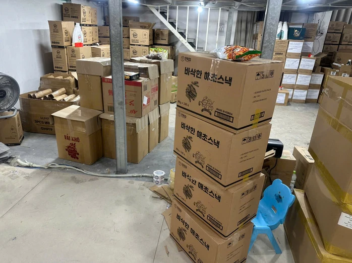 Kho hàng tại phường Long Trường, TP HCM, không có hóa đơn chứng từ