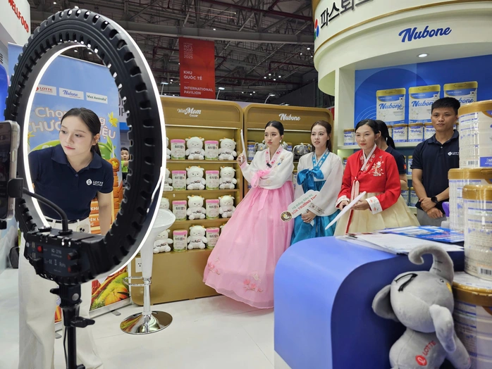 Việc sàn thương mại điện tử mở rộng kênh tiếp cận sang thị trường quốc tế giúp nhiều nhà bán hàng gia tăng doanh thu trong bối cảnh cạnh tranh gay gắt