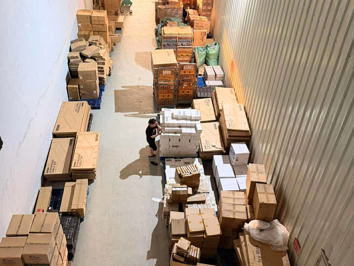 Nhiều nhà bán hàng phải điều chỉnh giá trước áp lực tăng phí của sàn thương mại điện tử và quy định mới về thuế.