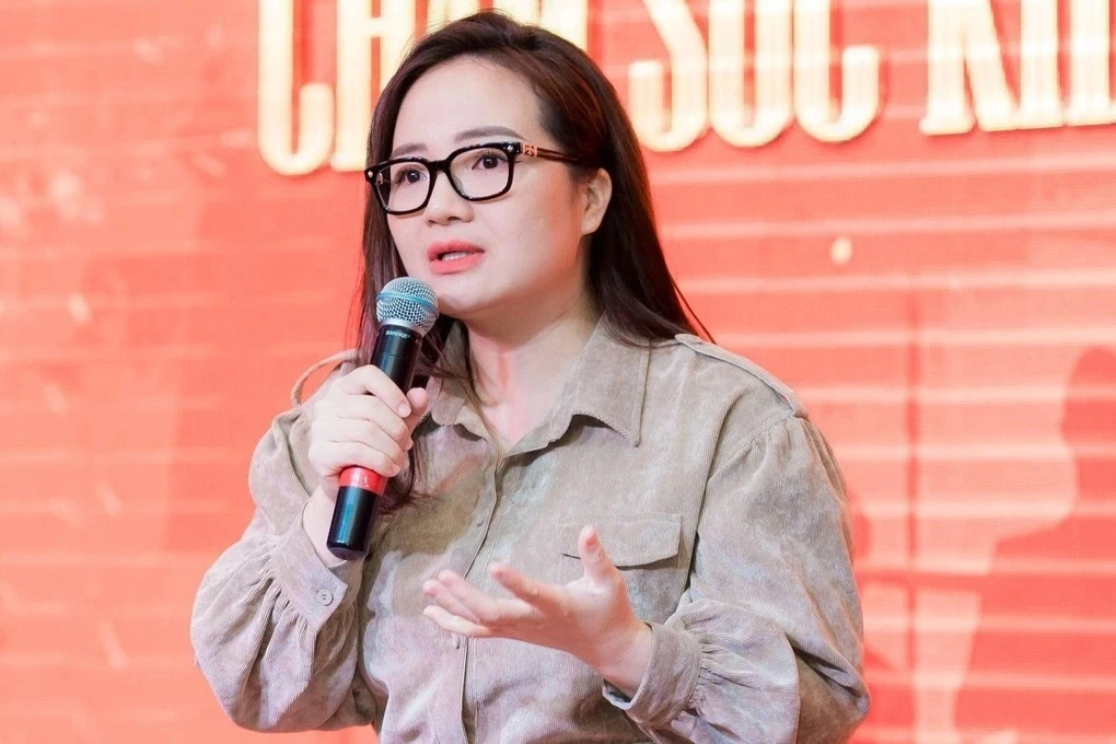 Cơ quan Cảnh sát điều tra Bộ Công an đã khởi tố bị can đối với Hoàng Thị Hường (tên thường gọi là Hoàng Hường) về tội Vi phạm quy định về kế toán gây hậu quả nghiêm trọng.